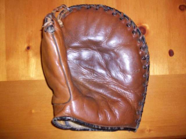 Larry Barton Goldsmith B35 Front